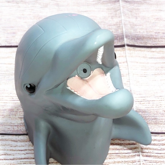 Vintage FLIPPER The DOLPHIN Movie Squirting Rubber Hand Puppet Pizza Hut 1996 - Picture 8 of 9